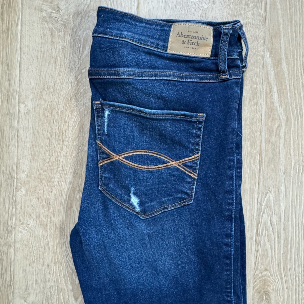 Abercrombie & Fitch jeans